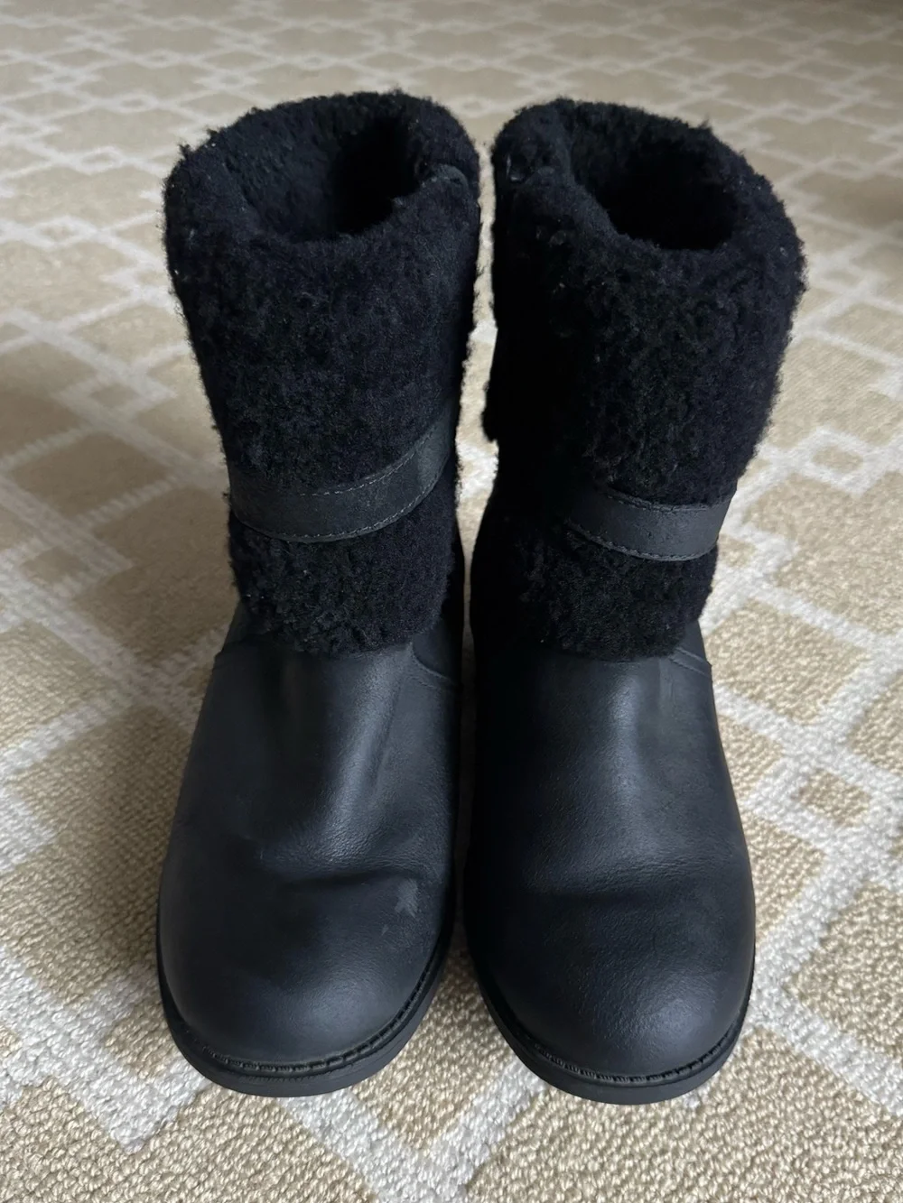 UGG Blayre II Leather Shearling Buckle Moto Ankle Boots Black Size 8